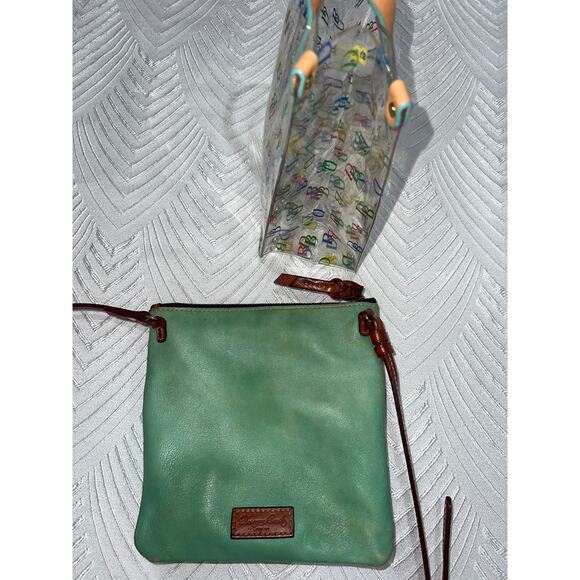 Dooney & Bourke Vintage Crossbody + Clear Mini Tote DB Bundle – Excellent sale!! - Picture 13 of 13